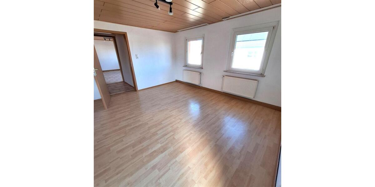 Mehrfamilienhaus, Wohnhaus Ansbach - 6 Zimmer, 145 m&sup2;, 1.950&euro; | Angebot:26057616