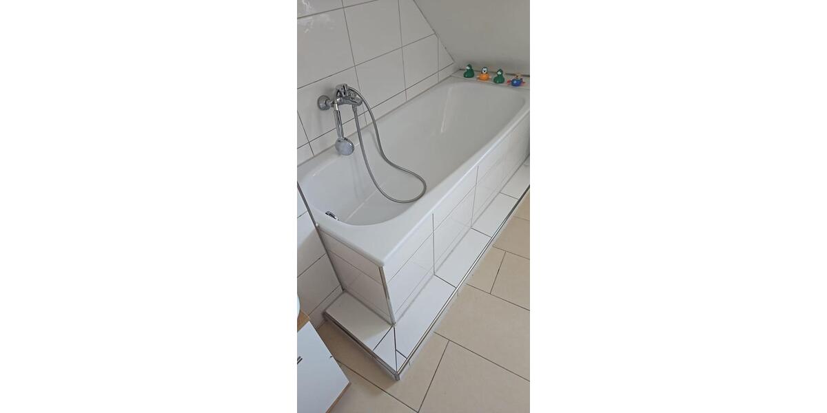 Dachgeschoßwohnung Bremen Hemelingen - 3 Zimmer, 60 m&sup2;, 750&euro; | Angebot:26232451