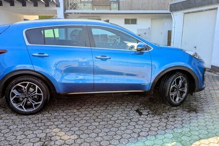Kia Sportage 98.000 km 16.900 &euro; Koblenz 56075