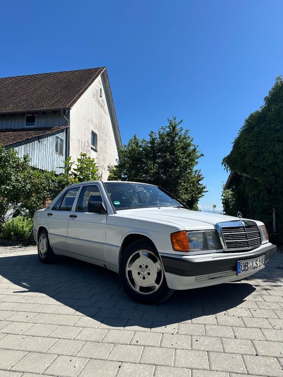 Mercedes-Benz 190 169.500 km 4.699 € Meersburg 88709
