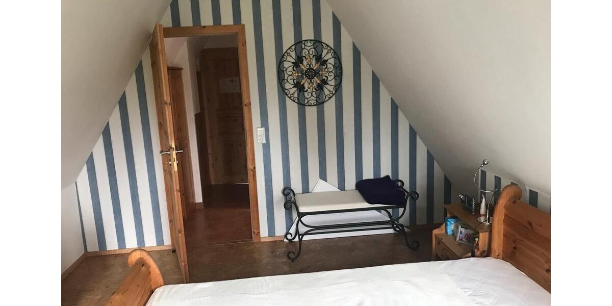 Einfamilienhaus Sulzdorf an der Lederhecke - 3 Zimmer, 93 m&sup2;, 200.000&euro; | Angebot:26042394