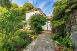 Imposantes Einfamilienhaus mit schönem Garten nahe City