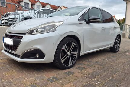 Peugeot 208 63.250 km 6.990 &euro; Berlin 13057