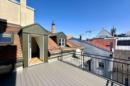 Stilvolle 2-Zimmer-Wohnung mit ca. 111 m² direkt am Stadtplatz Straubing