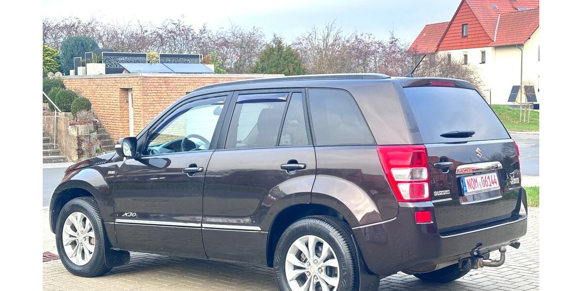 Suzuki Grand Vitara 129.800 km 12.890 &euro; Alfeld 31061