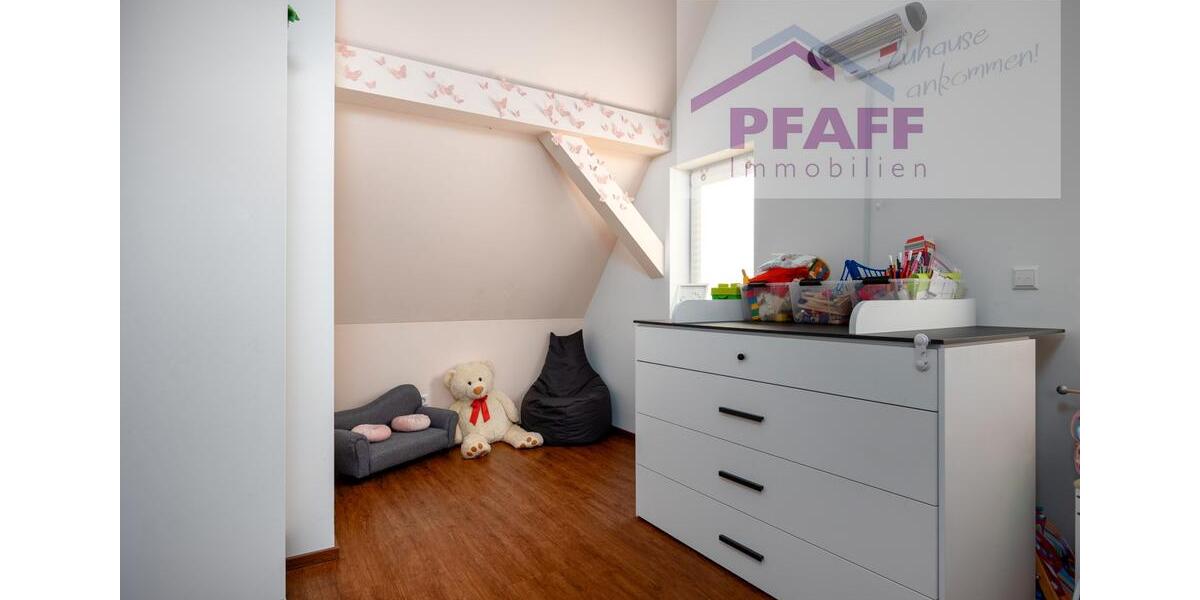 Dachgeschoßwohnung Engen - 4 Zimmer, 160 m&sup2;, 1.550&euro; | Angebot:26346887
