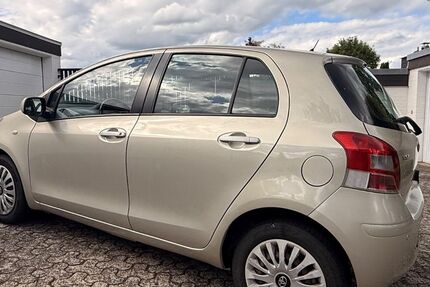 Toyota Yaris 117.000 km 4.300 &euro; Bonn 53123