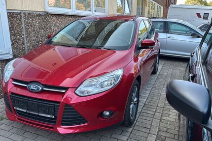 Ford Focus 82.000 km 7.990 &euro; DORTMUND 44263