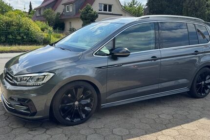 VW Touran 150.000 km 15.990 &euro; Stelle 21435