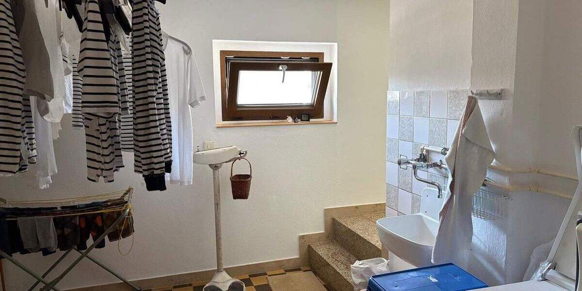 Einfamilienhaus Neustadt an der Orla Neustadt - 6 Zimmer, 150 m&sup2;, 323.000&euro; | Angebot:25732260