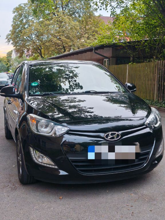 i20