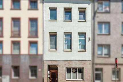 Haus zum Kaufen in Krefeld 389.000 € 312 m² 13 zimmer