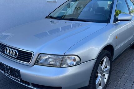 Audi A4 110.000 km 3.900 &euro; Düren 52351