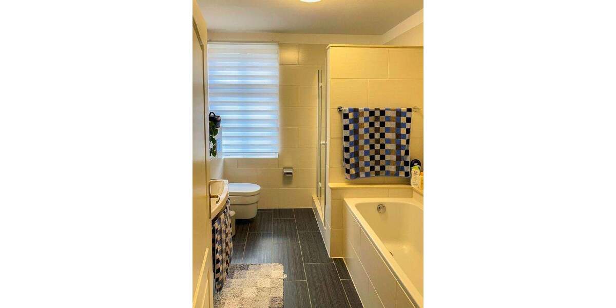 Bauernhaus, Landhaus Neustadt Polenz - 8 Zimmer, 328 m&sup2;, 280.000&euro; | Angebot:25727582