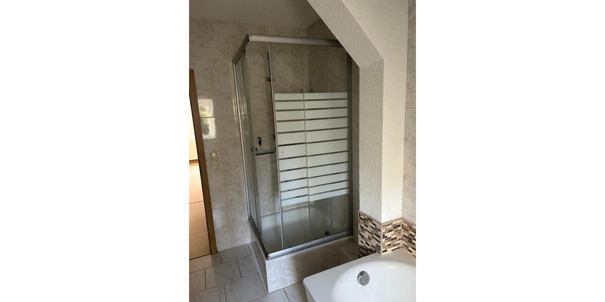 2-Zimmer-Wohnung mit renoviertem Bad und tollem Ausblick in Aue 2 zimmer