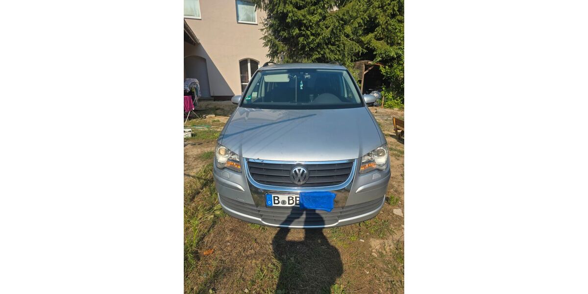 VW Touran 176.000 km 2.500 &euro; Berlin 12249