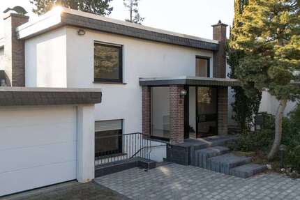 Haus zum Mieten in Georgenborn 2.400 € 160 m² 6 zimmer