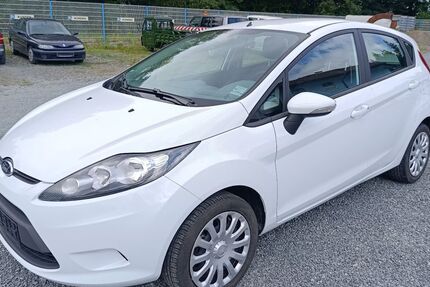 Ford Fiesta 32.740 km 5.200 &euro; Ludwigschorgast 95364