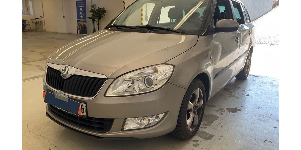 Skoda Fabia 136.894 km 5.950 &euro; Limbach-Oberfrohna 09212