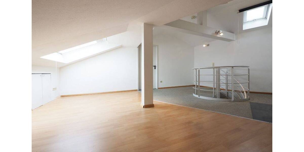 Etagenwohnung Saarbrücken St Johann - 3 Zimmer, 80 m&sup2;, 750&euro; | Angebot:26867085