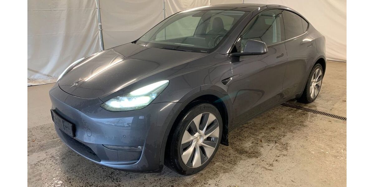 Tesla Model Y 61.500 km 32.450 &euro; Steinbach-Hallenberg OT Herges-Hallenberg 98587