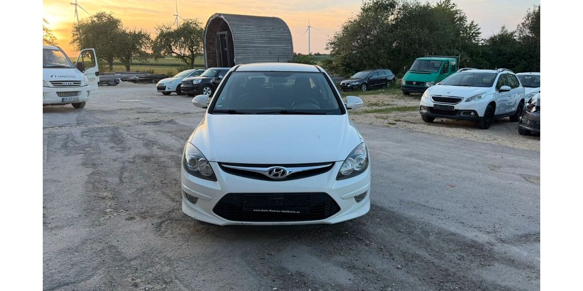 Hyundai i30 151.000 km 2.999 &euro; Gussenstadt 89547