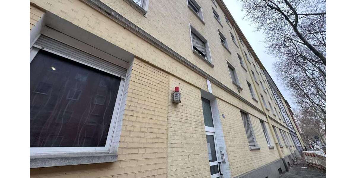 Etagenwohnung Ludwigshafen - 2 Zimmer, 68 m&sup2;, 130.000&euro; | Angebot:25978501