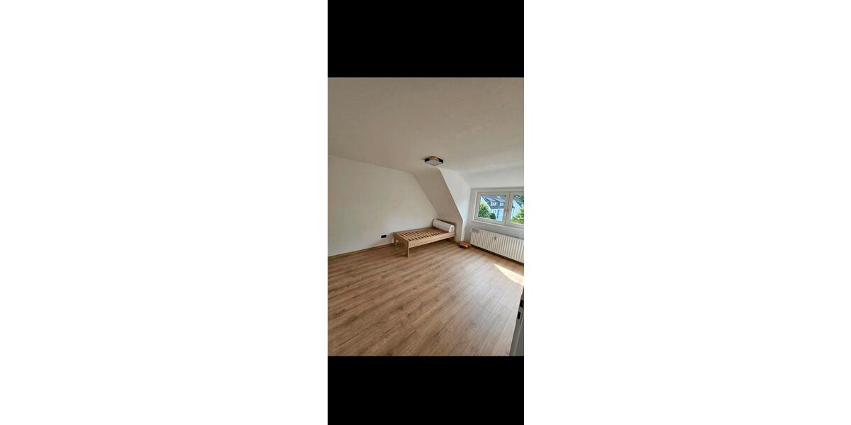 Etagenwohnung Bremen Blumenthal - 3 Zimmer, 15 m&sup2;, 450&euro; | Angebot:26678833