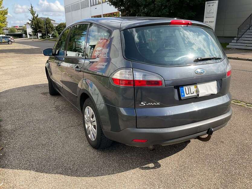 Ford S-Max 201.600 km 3.200 € Ulm 89075