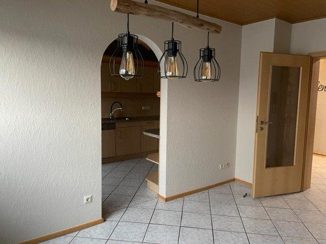Etagenwohnung Dickenschied - 4 Zimmer, 144 m&sup2;, 890&euro; | Angebot:26680927