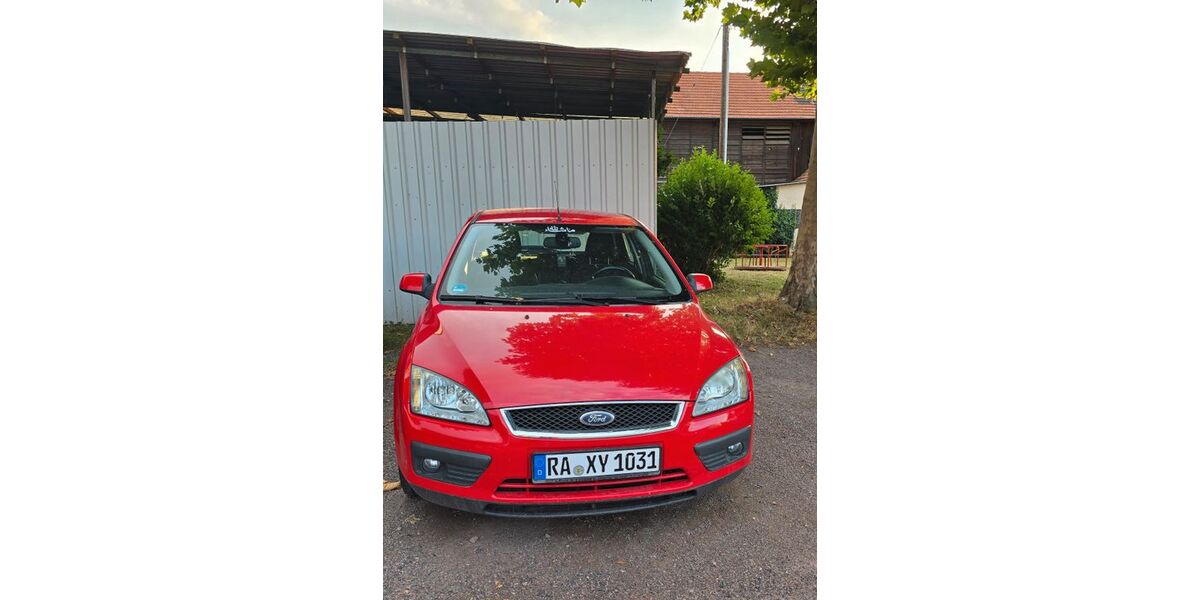 Ford Focus 253.848 km 2.500 &euro; Kandel 76870