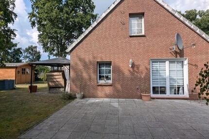 Haus Bienenbüttel - 4 Zimmer, 120 m&sup2;, 299.000&euro; | Angebot:25284872