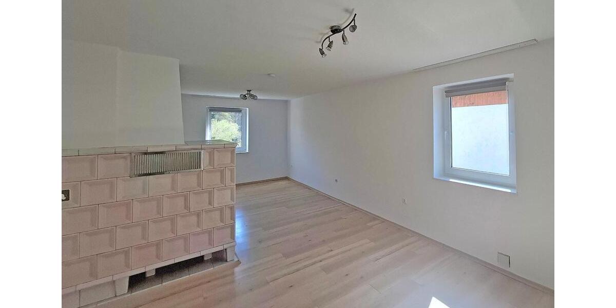 Doppelhaushälfte Eggenfelden - 3 Zimmer, 80 m&sup2;, 1.100&euro; | Angebot:26338335