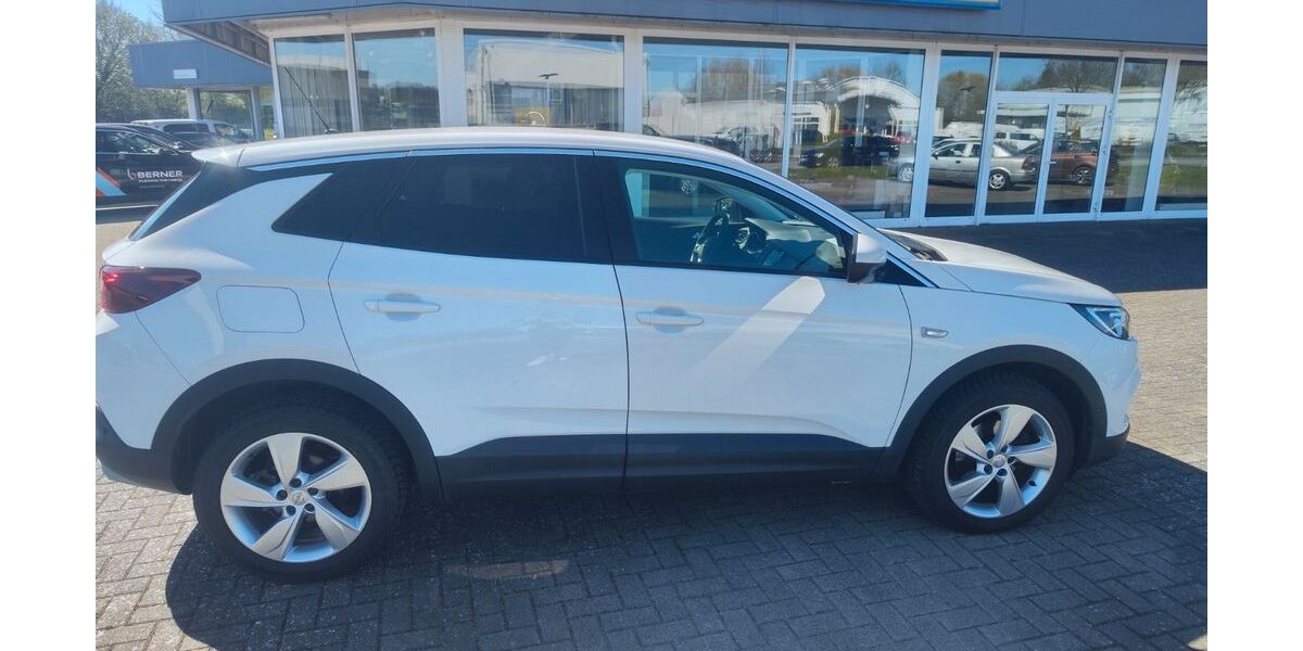 Opel Grandland (X) 42.740 km 16.500 &euro; Bad Doberan 18209