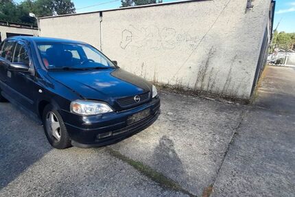 Opel Astra 252.000 km 600 &euro; Hoyerswerda 02977