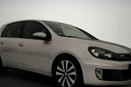 VW Golf 247.607 km 7.399 &euro; Wittenburg 19243