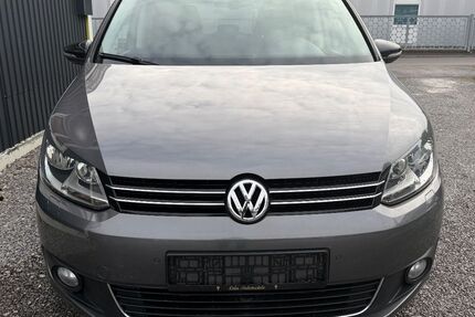 VW Touran 134.700 km 10.499 &euro; Sindelfingen 71069