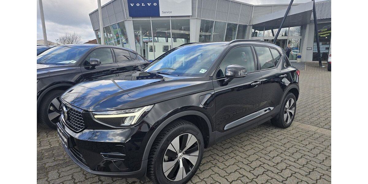 Volvo XC40 27.700 km 32.880 &euro; Zeven 27404