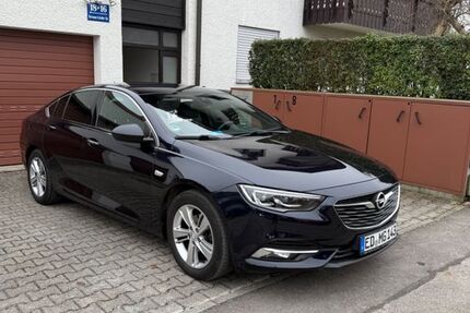 Opel Insignia 132.000 km 13.950 &euro; München 81825
