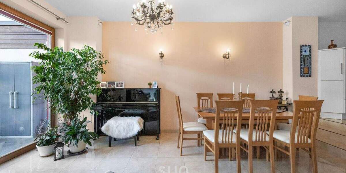 Reihenmittelhaus Frankfurt am Main Kalbach-Riedberg - 6 Zimmer, 160 m&sup2;, 1.150.000&euro; | Angebot:25525603