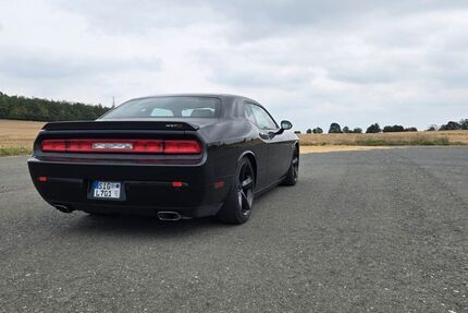 Dodge Challenger 136.900 km 22.500 € Schwarzenbach 95126