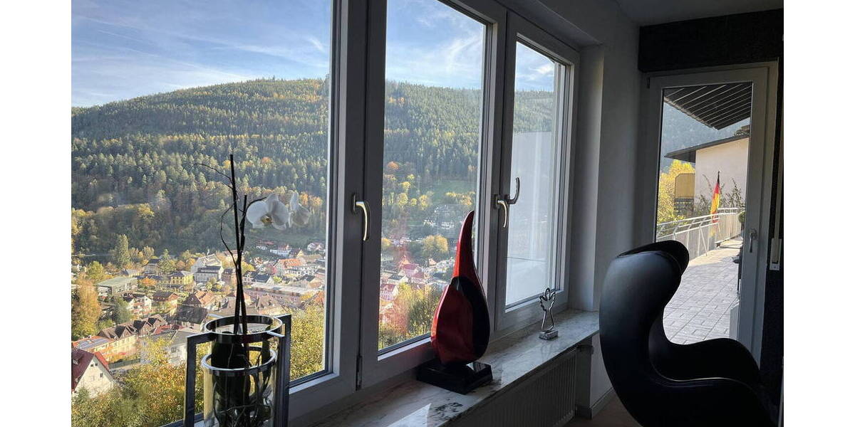 Etagenwohnung Bad Wildbad - 4 Zimmer, 154 m&sup2;, 399.000&euro; | Angebot:26223080
