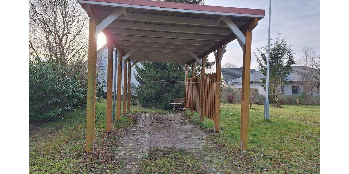 Riesen-Grundstück, zusätzl. Bauland, Riesen-Garage, Stall - Großzügiges Wohnhaus in Greifswald 7 zimmer