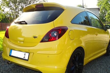 Opel Corsa 185.000 km 2.690 &euro; Görlitz 02828