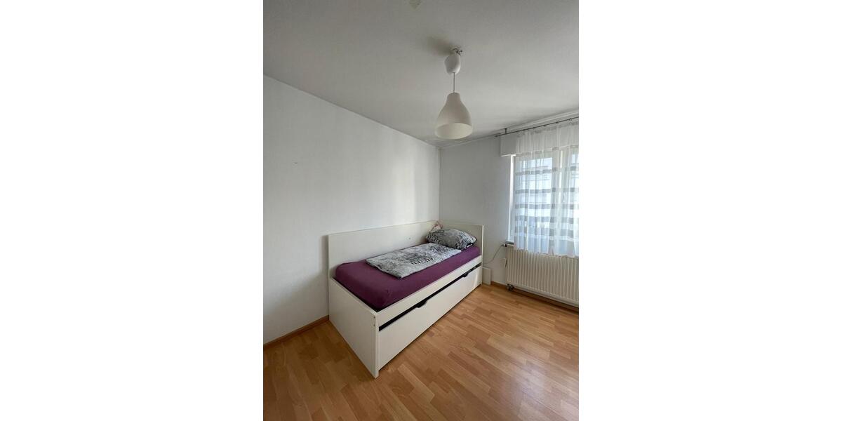Etagenwohnung Stuttgart Vaihingen - 4 Zimmer, 94 m&sup2;, 1.850&euro; | Angebot:26677371