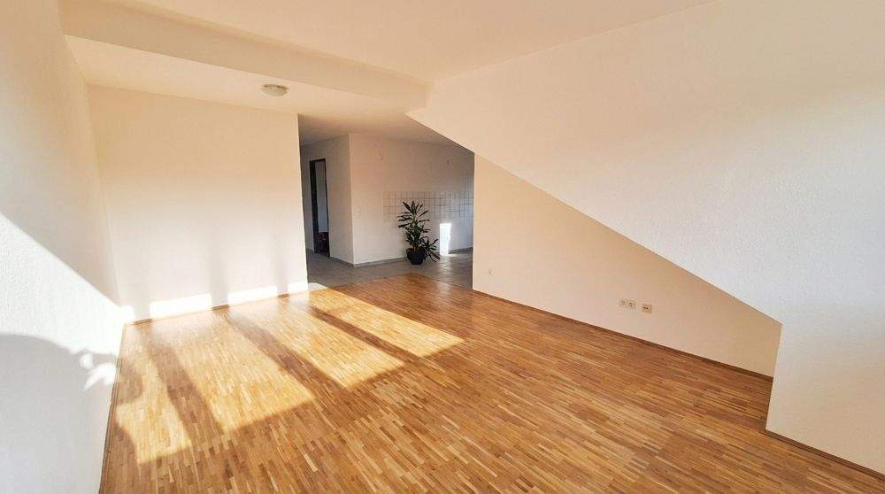 Etagenwohnung Ludwigshafen am Rhein / Mundenheim West - 2 Zimmer, 61 m&sup2;, 630&euro; | Angebot:24621026