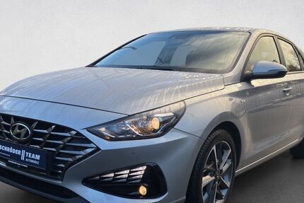 Hyundai i30 64.300 km 17.390 &euro; Bielefeld 33609