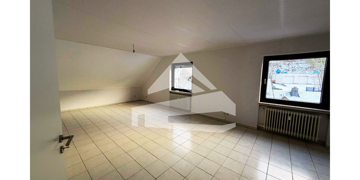 Etagenwohnung Kenn - 3 Zimmer, 93 m&sup2;, 832&euro; | Angebot:24460292