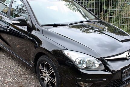 Hyundai i30 125.200 km 4.999 € Berlin 13057