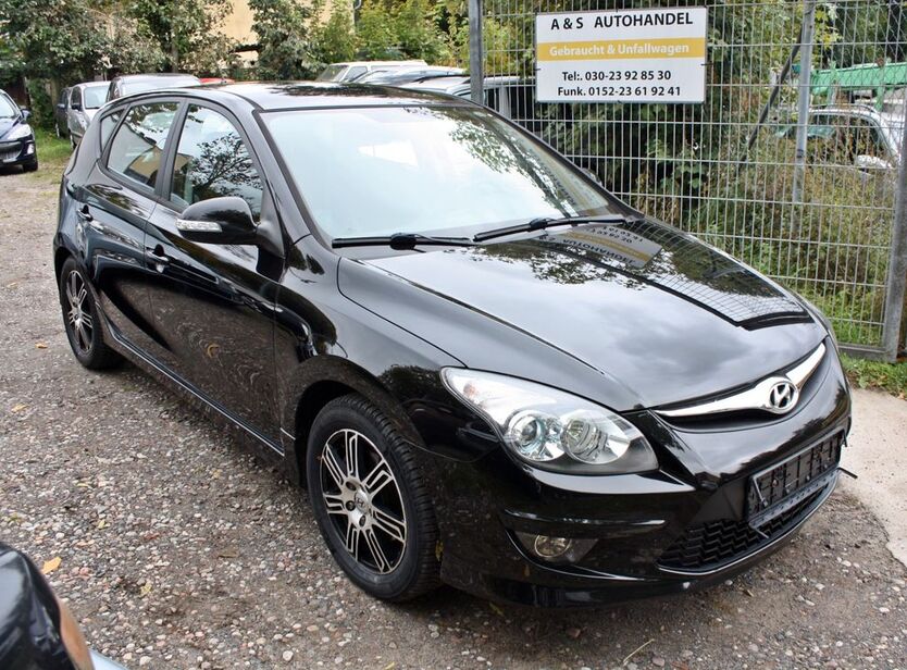 Hyundai i30 125.200 km 4.999 € Berlin 13057